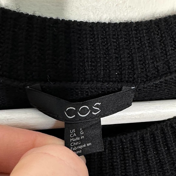 COS Colorblock Wool Cuffed Crew Neck Sweater Navy Blue Black {KK39} - Picture 3 of 4